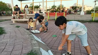 Vecinos y artista urbano de Culiacán dan vida a mural comunitario en el Parque Colinas de la Ribera