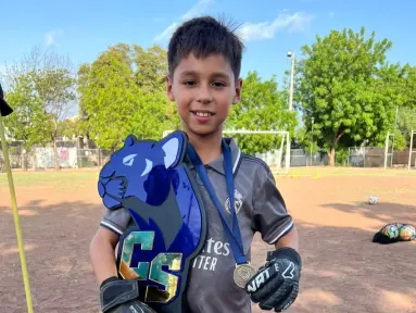 Sergio Emilio, el pequeño arquero de grandes sueños que entrena para atajar el futuro