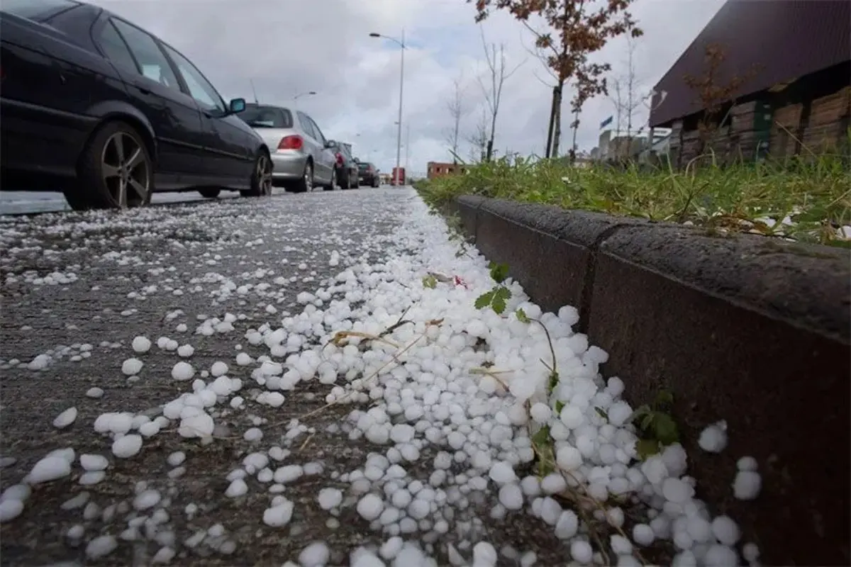 La caída de granizo estará asociada a las tormentas eléctricas con lluvias intensas y rachas de viento. Foto: Cortesía
