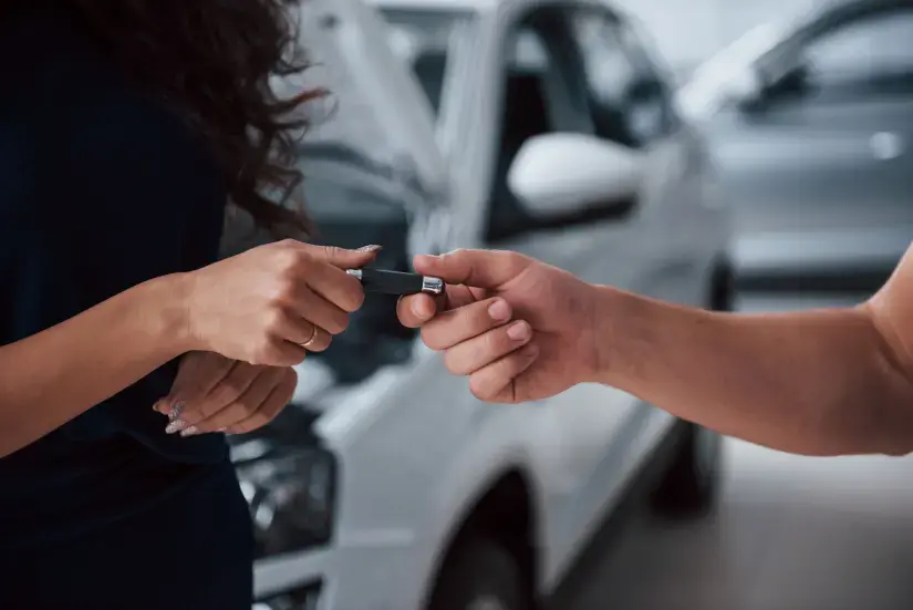 Los requisitos cambian para los vehículos extranjeros. Foto: Freepik