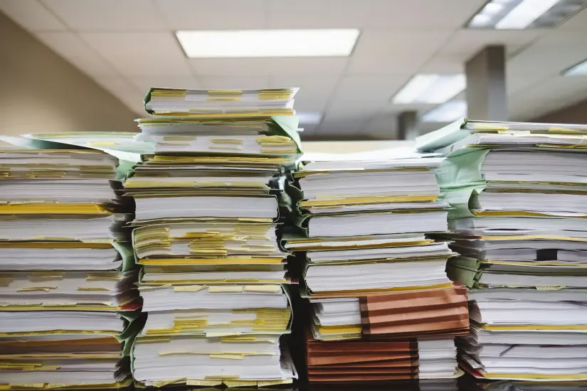 Oficinas en donde puedes tramitar tu CURP certificada. Foto: Unsplash. 
