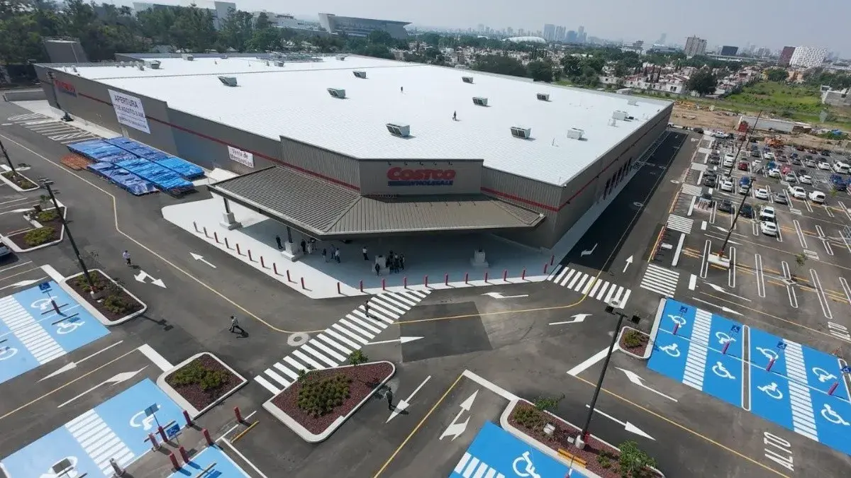 La sucursal generó 350 empleos directos. Foto: Cortesía