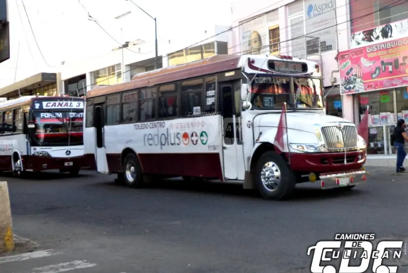No habrá aumento de 18 pesos en tarifas de transporte público en Sinaloa Se descarta un aumento del 44% en las tarifas de transporte público en Sinaloa. Foto: Camiones de Culiacán
