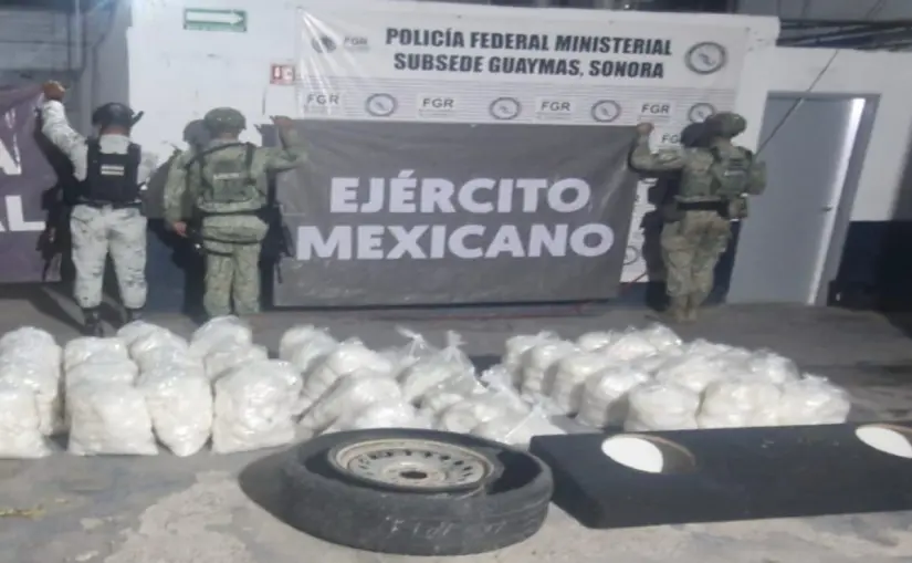 Golpe millonario al crimen en Sonora; aseguran 584 kilos de metanfetamina Se logró asegurar casi media tonelada de metanfetamina en esta operación. Foto: SSPC