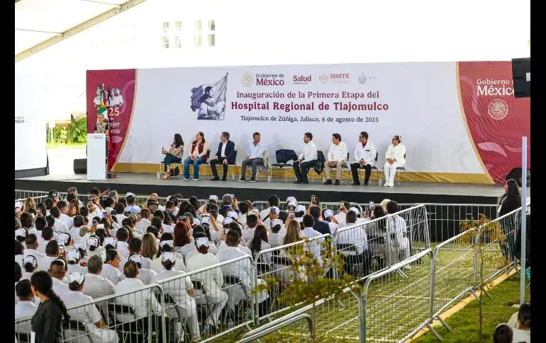Sheinbaum inaugura primera etapa del Hospital Regional ISSSTE de Tlajomulco Se continúan los trabajos en el sector salud. Foto: Gob. de México