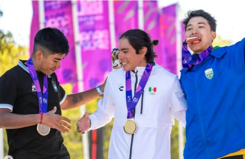 Ciclista Iván Aguilar Villegas gana la medalla de oro en ciclismo de montaña. Foto: cortesía Ciclista Iván Aguilar Villegas gana la medalla de oro en ciclismo de montaña. Foto: Cortesía.