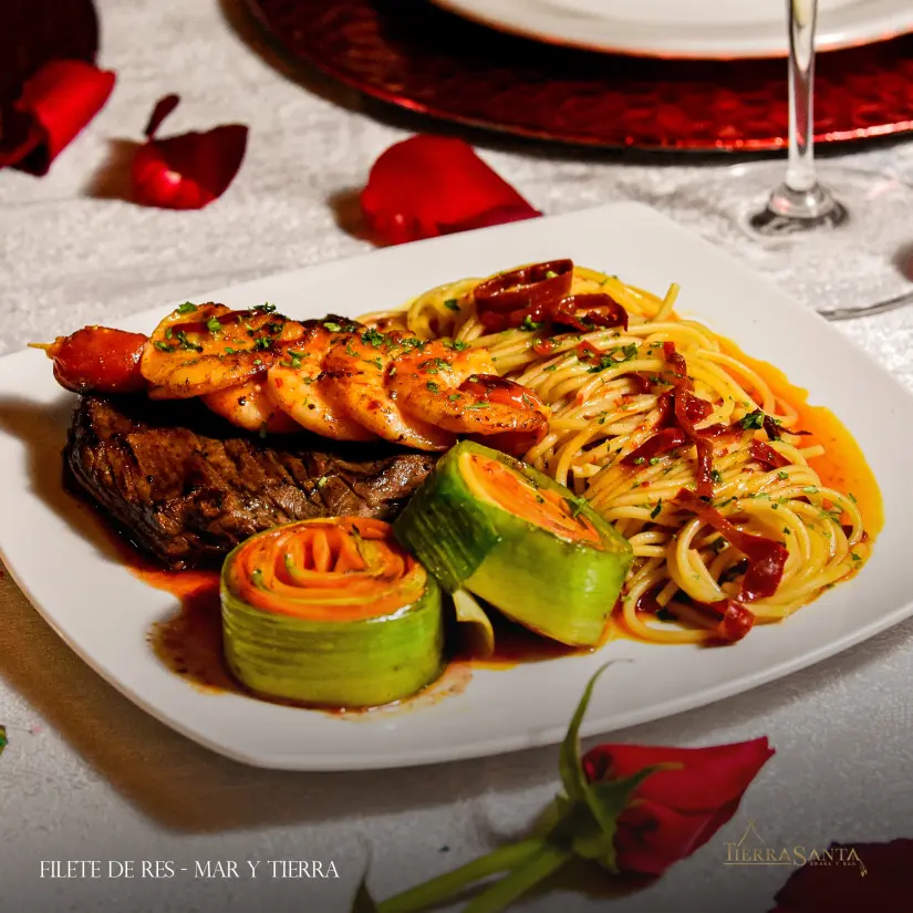 Prueba la gran variedad de platillos que ofrecen en Tierra Santa Restaurante. Foto: Cortesía. 