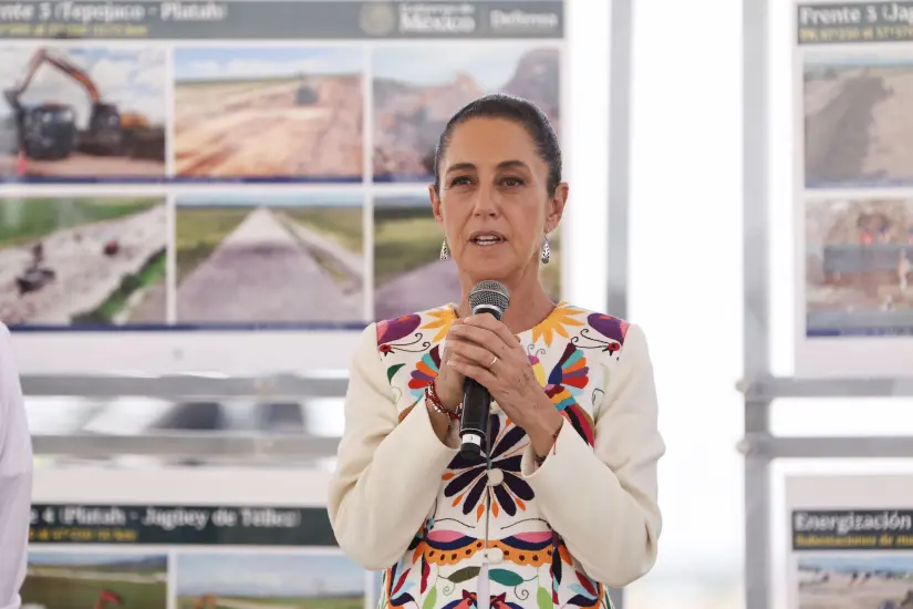 Presidenta Claudia Sheinbaum Pardo, durante la supervisión de la obra. Foto: Cortesía.