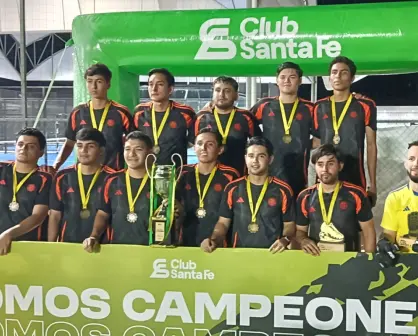 Barbería El Rey conquista el bicampeonato de Futbol 7 en el Club Santa Fe, de Culiacán