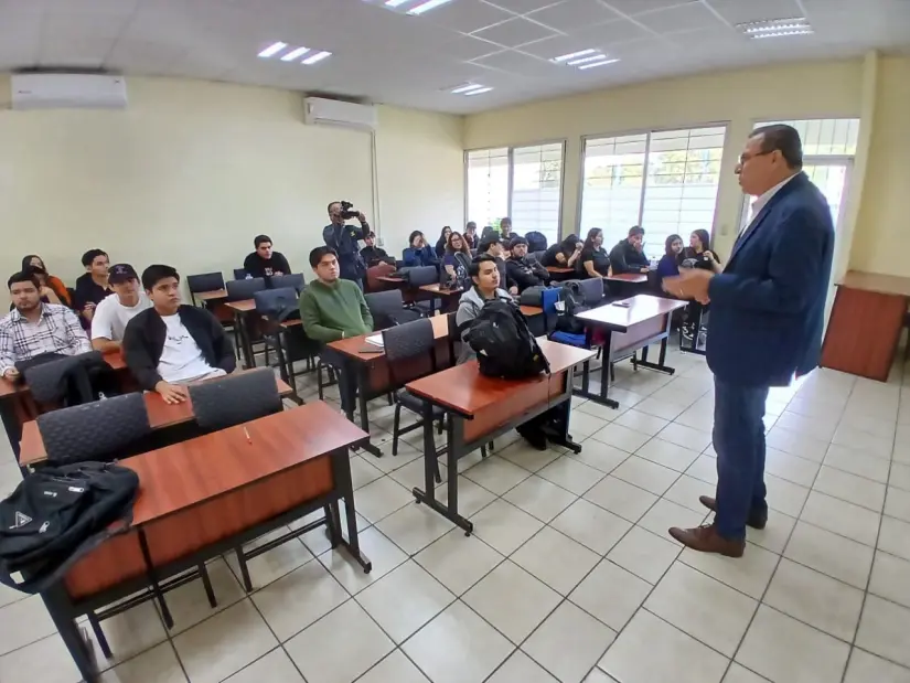 Se llevará a cabo una jornada de actualización docente. Foto: UAS