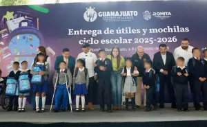Ya comenzó la entrega de útiles escolares y mochilas gratis en Guanajuato; qué traen los kits