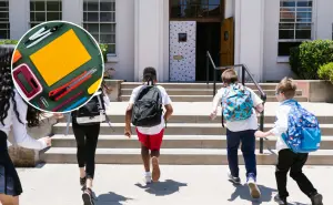 ¿Cuándo regresan a clases 2025 los alumnos de primaria en Baja California Sur?
