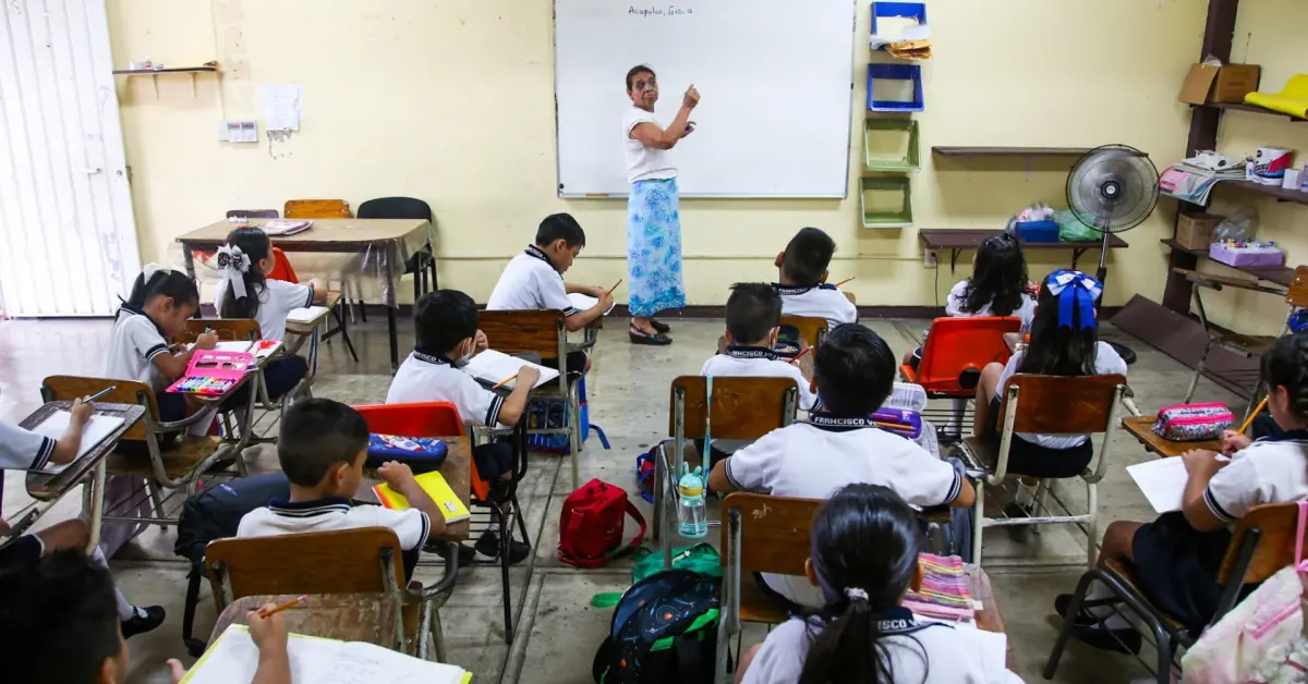 ¿Cuándo regresan a clases 2025 los alumnos de primaria en Colima?