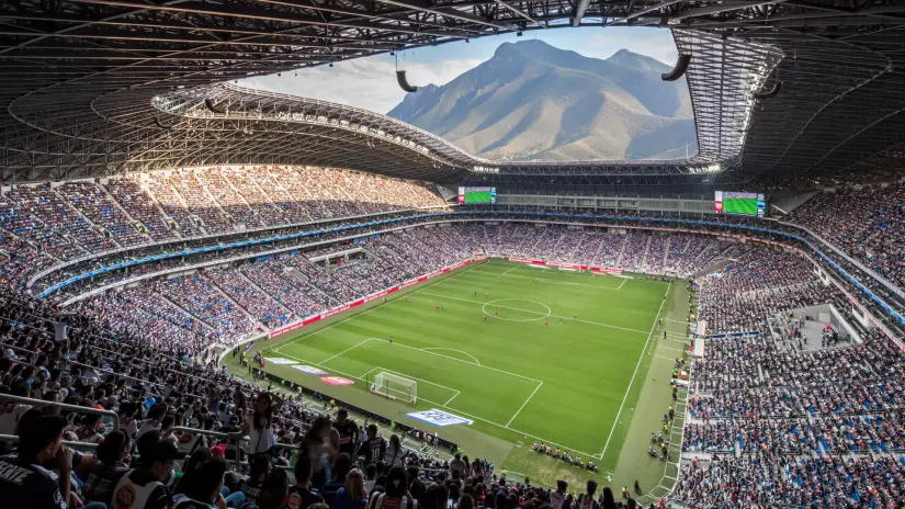 David Lizárraga realiza remodelaciones en el BBVA de Monterrey, que será sede del Mundial 2026. Foto: Cortesía