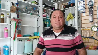 Jubilado se reinventa: ex policía abre negocio de limpieza en Los Ángeles