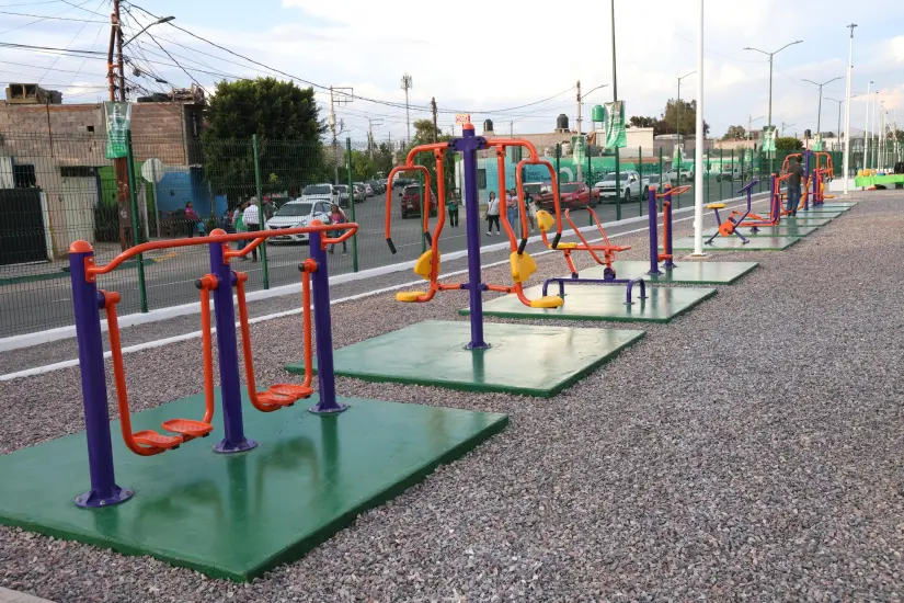 El parque lineal cuenta con aparatos de ejercicio. Foto: Cortesía.