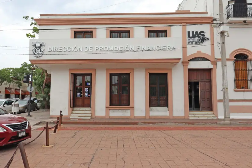 Se invita a visitar las Tiendas Universitarias. Foto: UAS