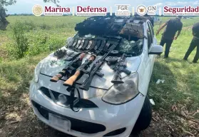 Detienen a 9 personas y aseguran armas, municiones y drogas durante operativos en Sinaloa