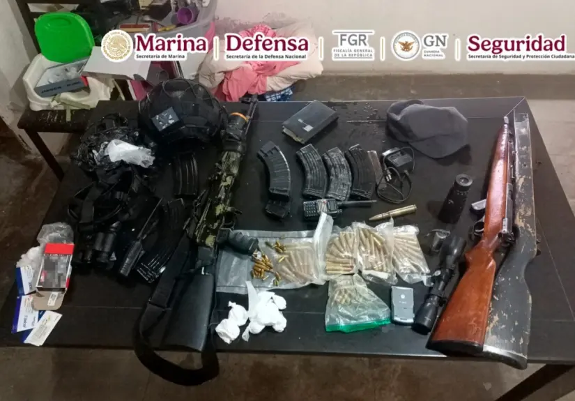 También se aseguraron armas, municiones y equipo táctico. Foto: SSPC