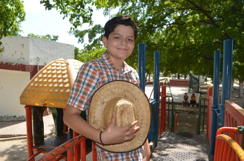 Niños y niñas disfrutan y aprenden valores con la historia de la granja mágica. Foto: Juan Madrigal
