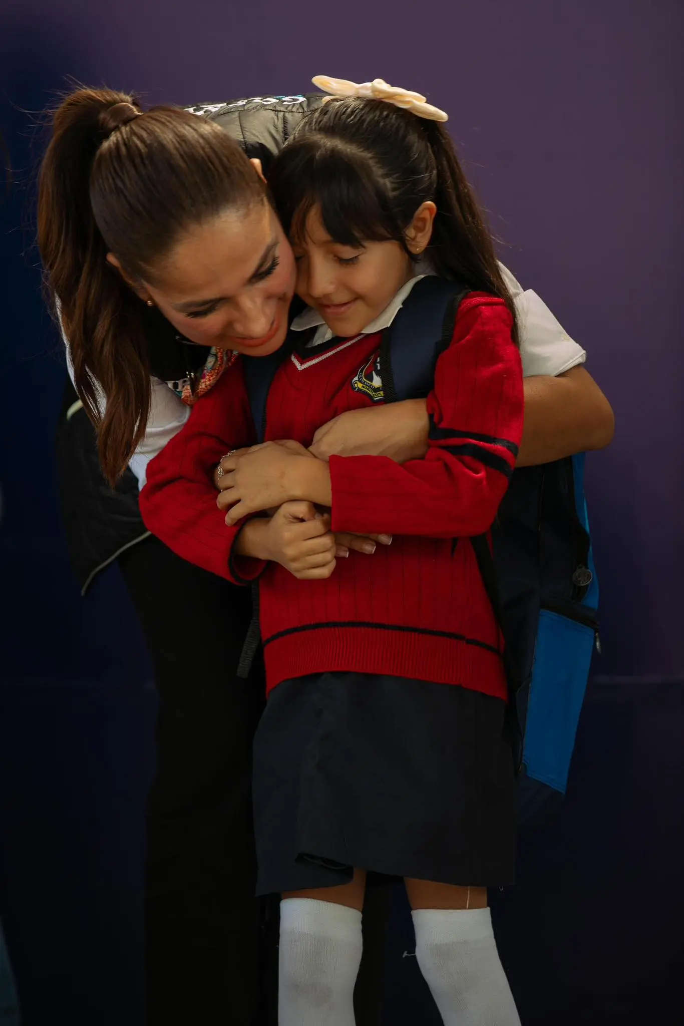 Entrega de útiles escolares y mochilas sin costo en Guanajuato. Foto: Cortesía