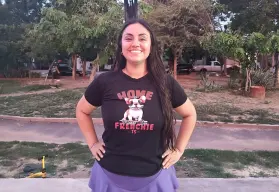 Carla llena de alegría el Parque Nakayama con sus clases de baile