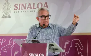 Gobierno de Sinaloa acerca medicamentos a la población a través de los Centros de Salud