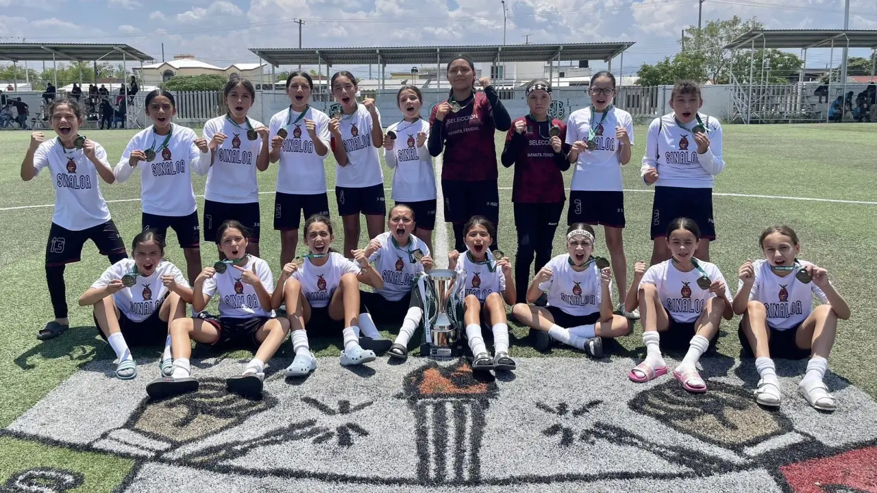 Niñas de Culiacán ponen en alto a Sinaloa con Campeonato Nacional de Futbol celebrado en Nuevo León. Foto: Cortesía