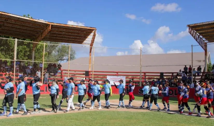 Torneo Estatal de Sóftbol 2025 en Navolato Alegría y convivencia en el Torneo Estatal de Sóftbol 2025 en Navolato