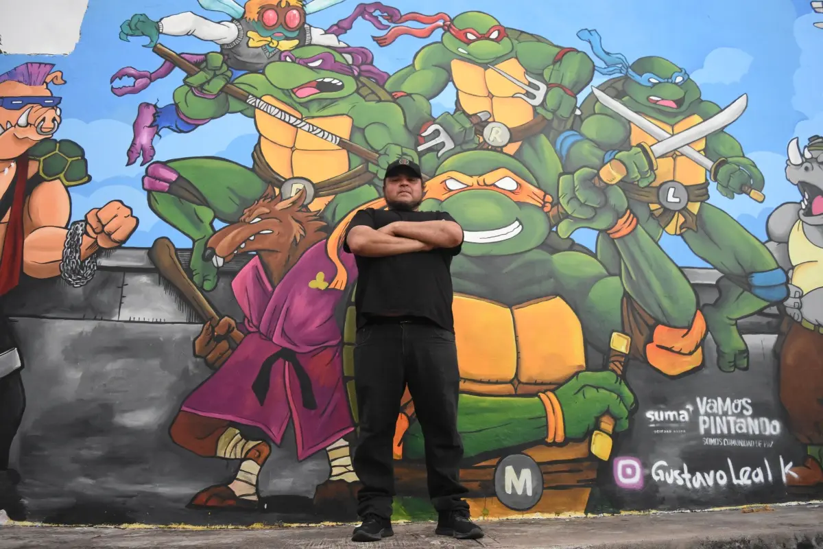El mural ha despertado emoción en chicos y grandes. Foto: Lino Ceballos