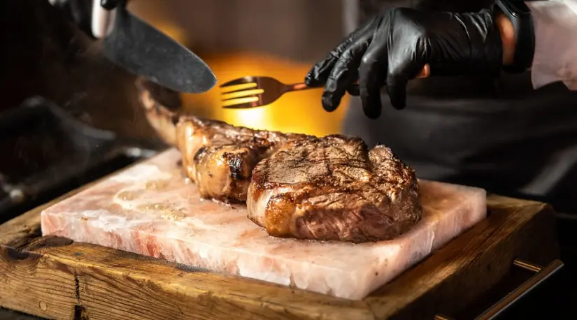 Disfruta de un buen corte de carne en Casa Blanca Restaurant. Foto: Cortesía. Disfruta de un buen corte de carne en Casa Blanca Restaurant. Foto: Cortesía.