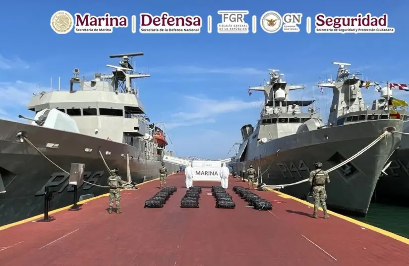 Marina de México asegura más de 900 kilos de cocaína frente a costas de Acapulco Marina de México asegura más de 900 kilos de cocaína frente a costas de Acapulco