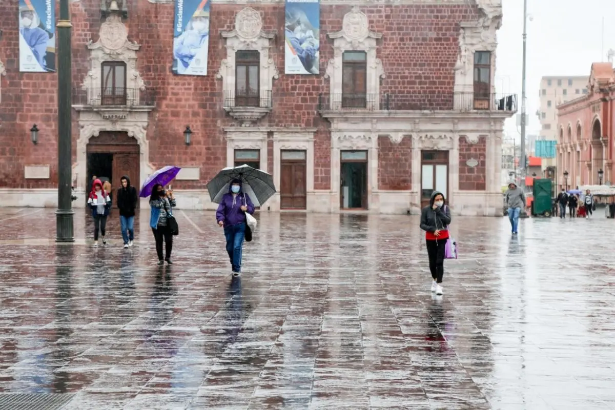 No guardes el paraguas, que seguirán las lluvias en Aguascalientes. Foto: Bi Noticias