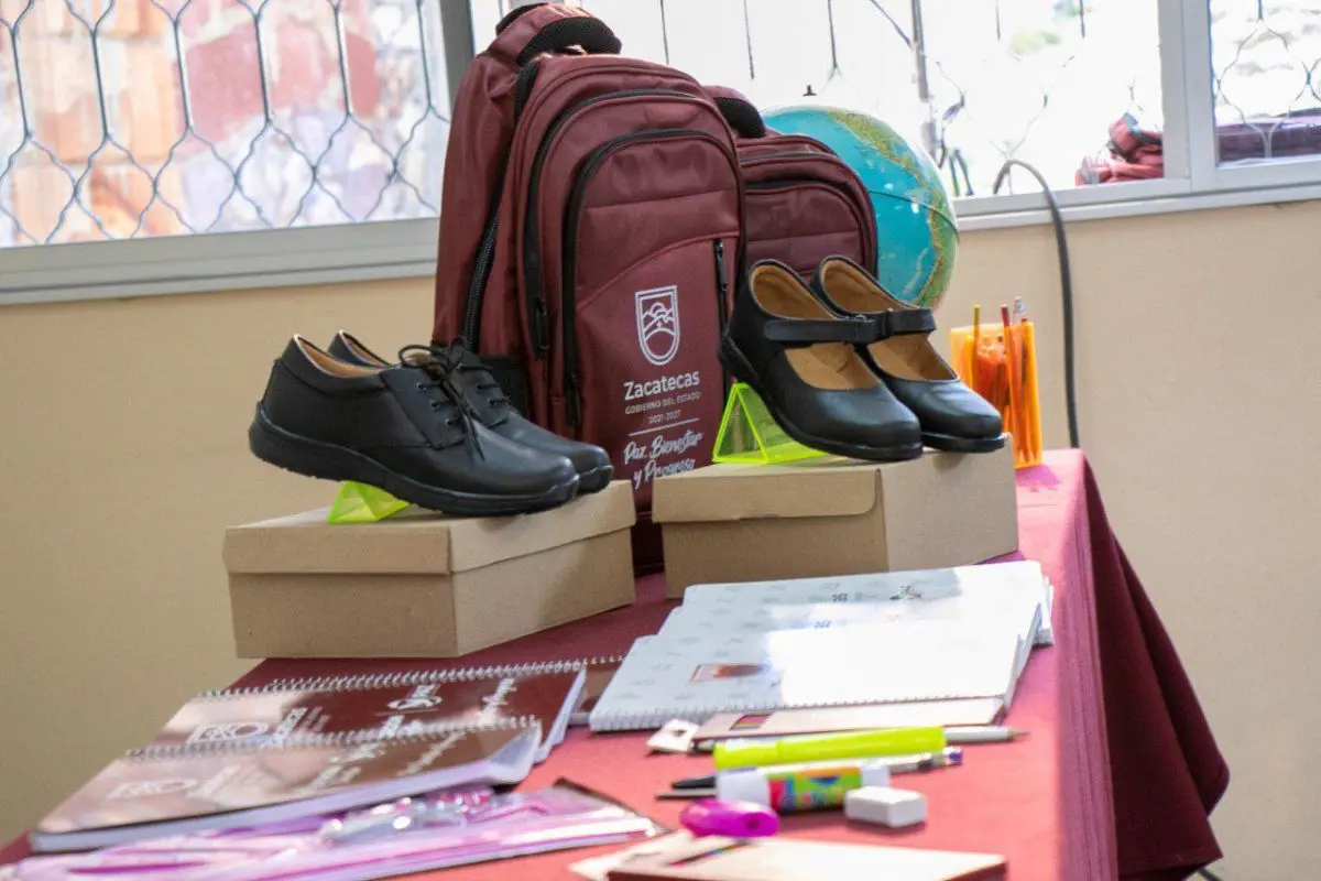 Los detalles sobre el apoyo para uniformes en Zacatecas. Foto: Cortesía