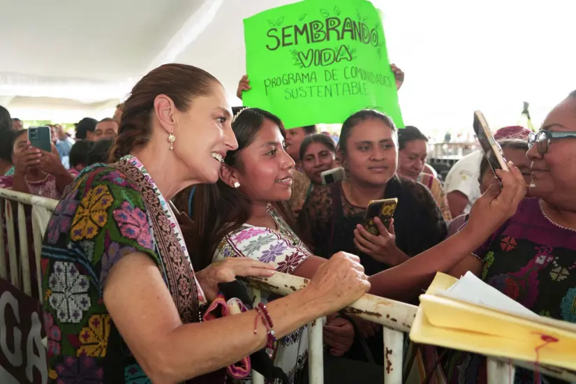 La ropa tradicional de los Pueblos Originarios son un ícono de México. Foto: Gob. de México