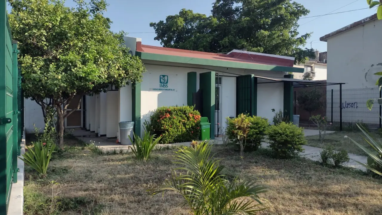 La Clínica 53 del IMSS en Barrancos, mejor conocida como el segurito ofrece atención oportuna para todos los derechohabientes del sector.