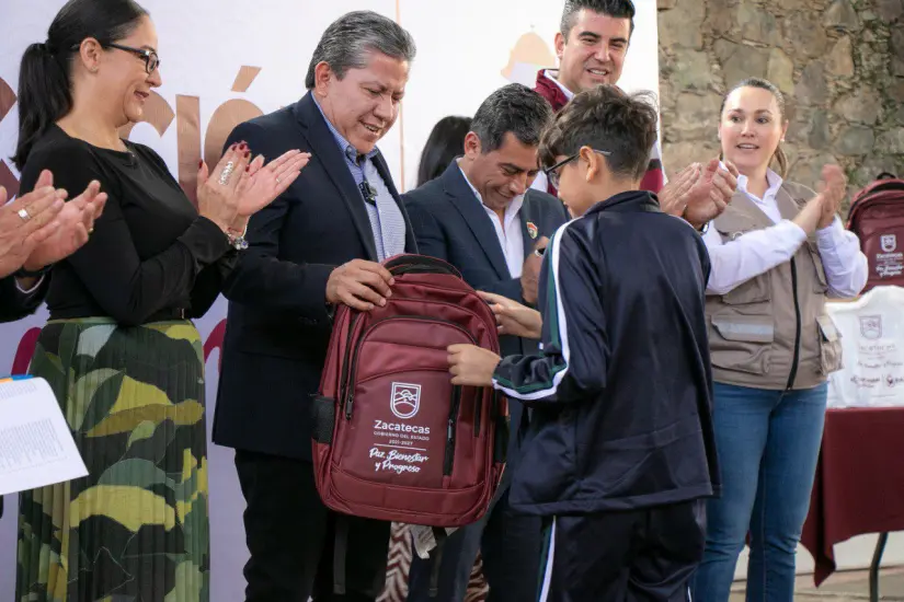Útiles escolares gratis para estudiantes de Zacatecas de primaria y secundaria. Foto: Cortesía