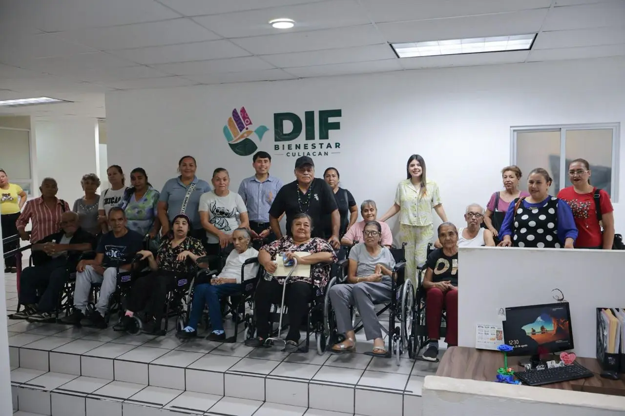 Con sillas de ruedas, DIF Culiacán brinda autonomía a personas que más lo necesitan. Foto: Ayuntamiento de Culiacán