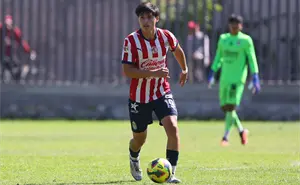 Fuerzas básicas y sueños grandes: El camino del mazatleco Carlos Zepeda en el fútbol