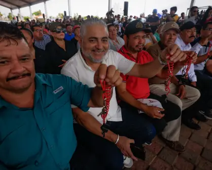 Pescadores de Navolato reciben pangas y motores para fortalecer su trabajo y cuidar las bahías