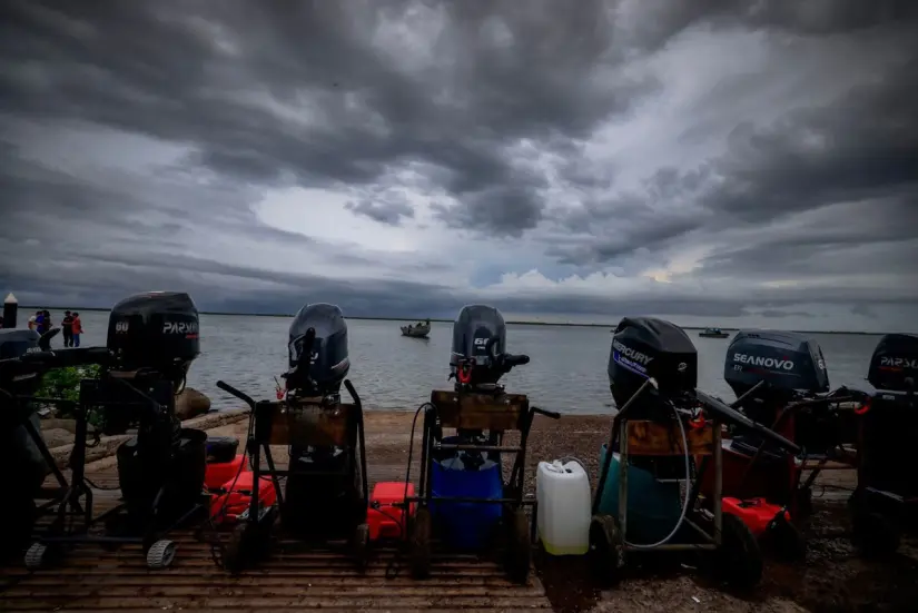 Los motores marinos son una herramienta esencial para los trabajadores del mar en Navolato.