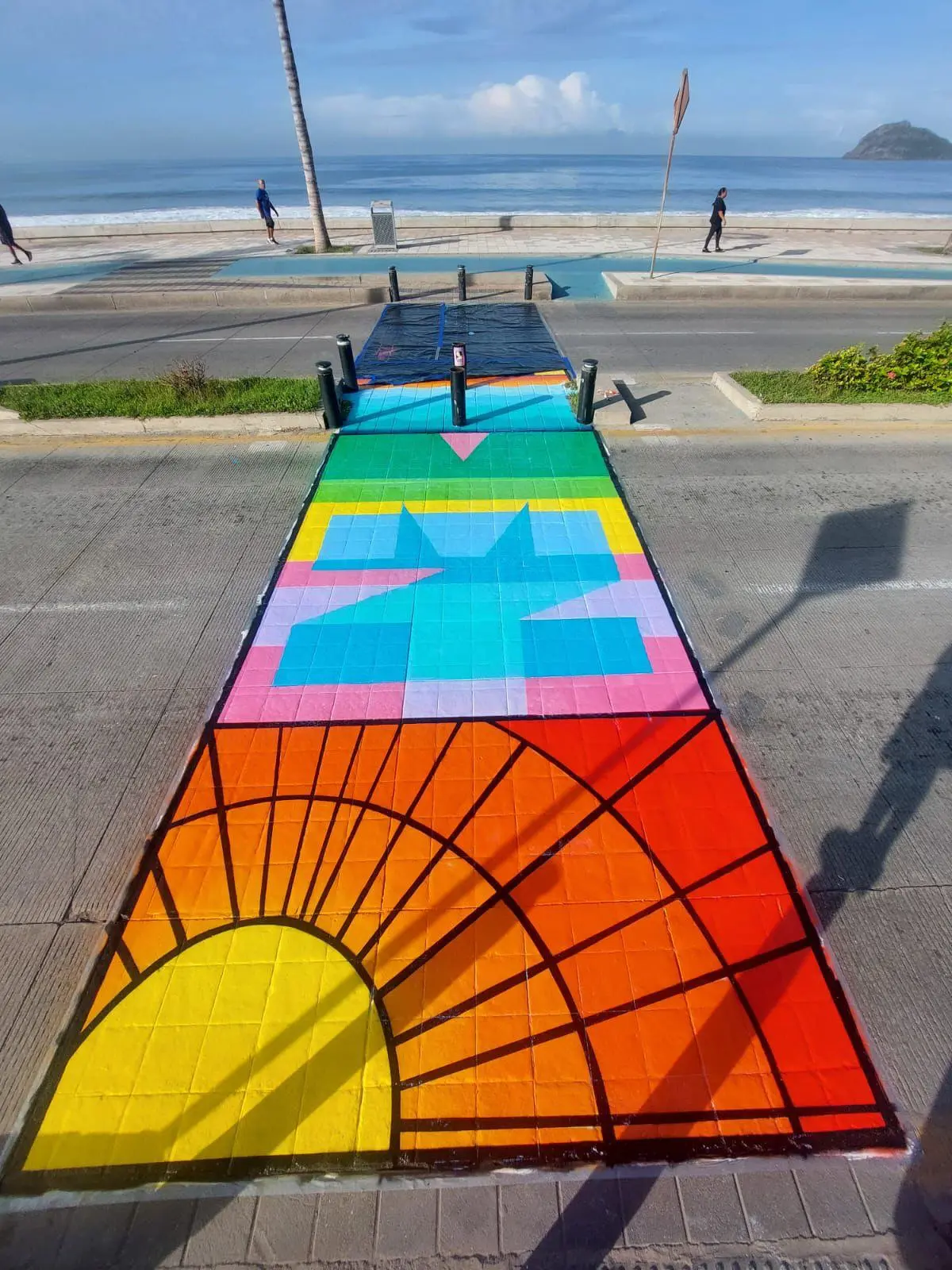 Realiza IMJU pases peatonales en avenida Del Mar, con apoyo de artistas locales Realiza IMJU pases peatonales en avenida Del Mar, con apoyo de artistas locales