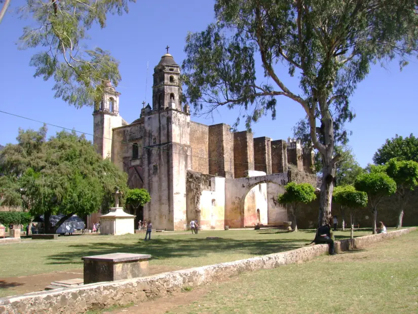 Templo y Ex Convento de la Natividad en Tepoztlán, Morelos. Foto: Cortesía.