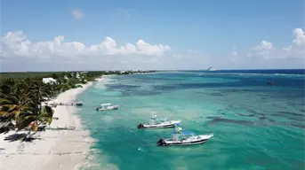 ¿Cómo llegar a Mahahual y por qué es tendencia en redes?
