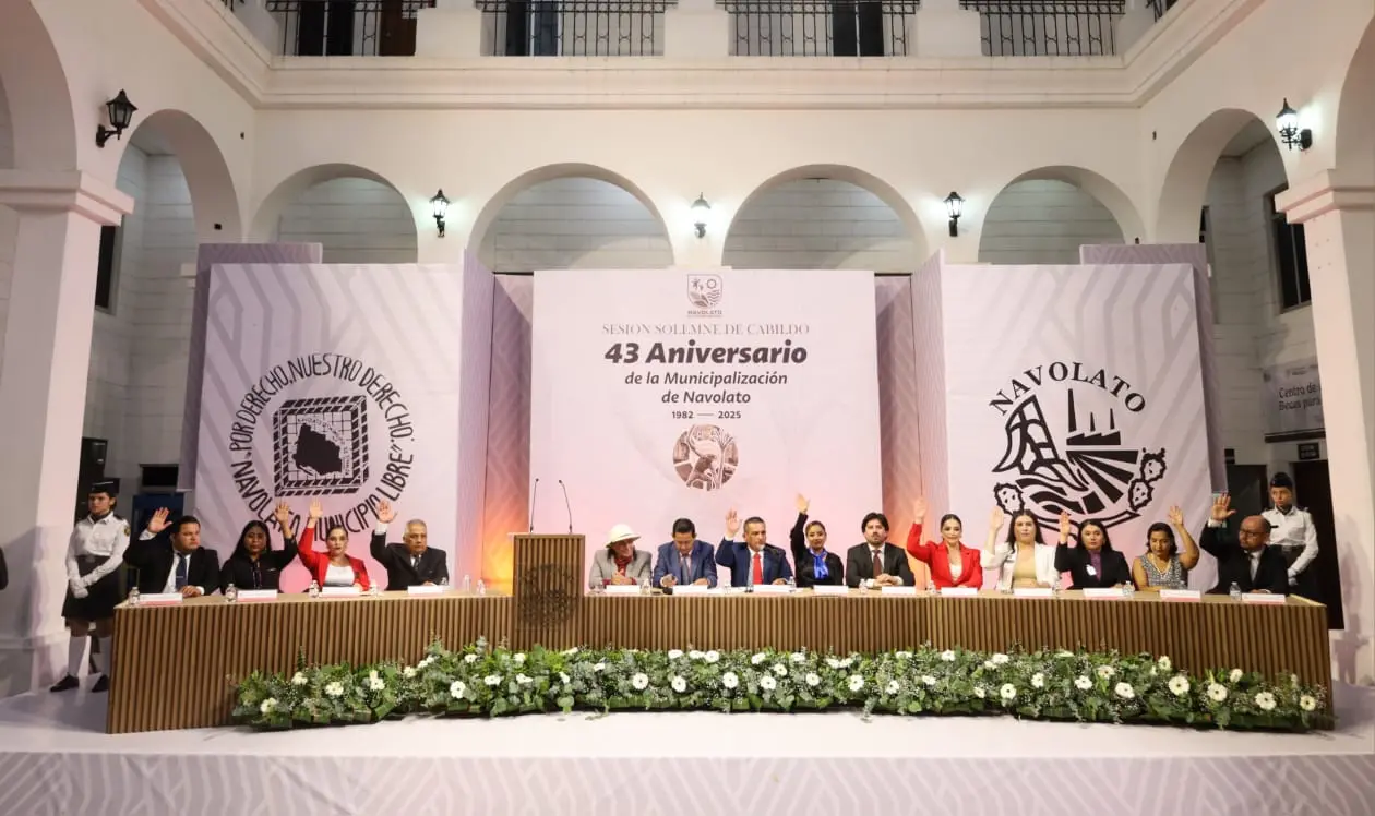 Para celebrar el 43 aniversario de la municipalización de Navolato, se llevó a cabo una Sesión Solemne de Cabildo.