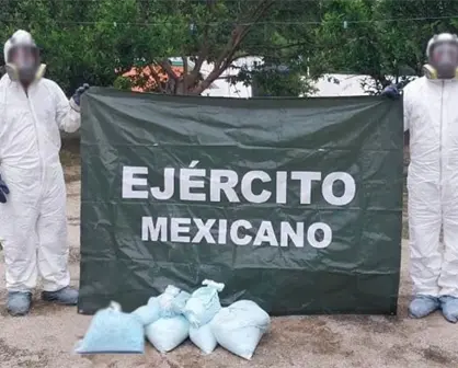 Ejército asegura fentanilo y cocaína por casi 350 millones de pesos en Badiraguato