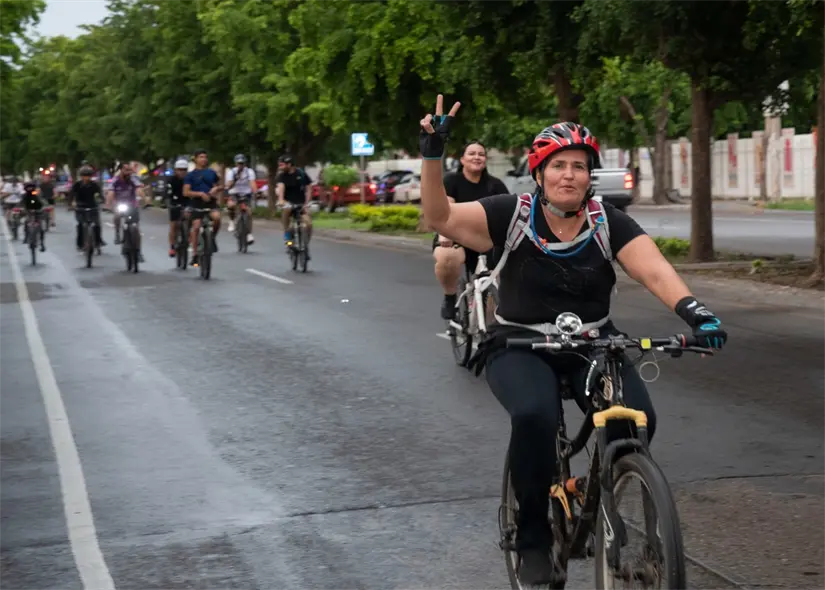 Culiacán sobre ruedas: ciudadanos recorren la ciudad promoviendo cultura vial. Culiacán sobre ruedas: ciudadanos recorren la ciudad promoviendo cultura vial. Foto: Ayuntamiento de Culiacán