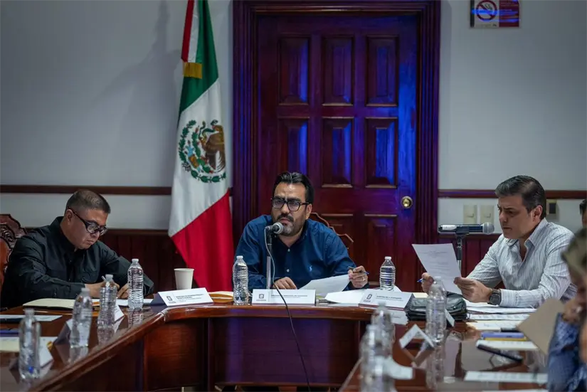 El alcalde Juan de Dios Gámez Mendívil celebró la propuesta de canje de armas de juguete en escuelas de Culiacán. El alcalde Juan de Dios Gámez Mendívil celebró la propuesta de canje de armas de juguete en escuelas de Culiacán. Foto: Ayuntamiento de Culiacán