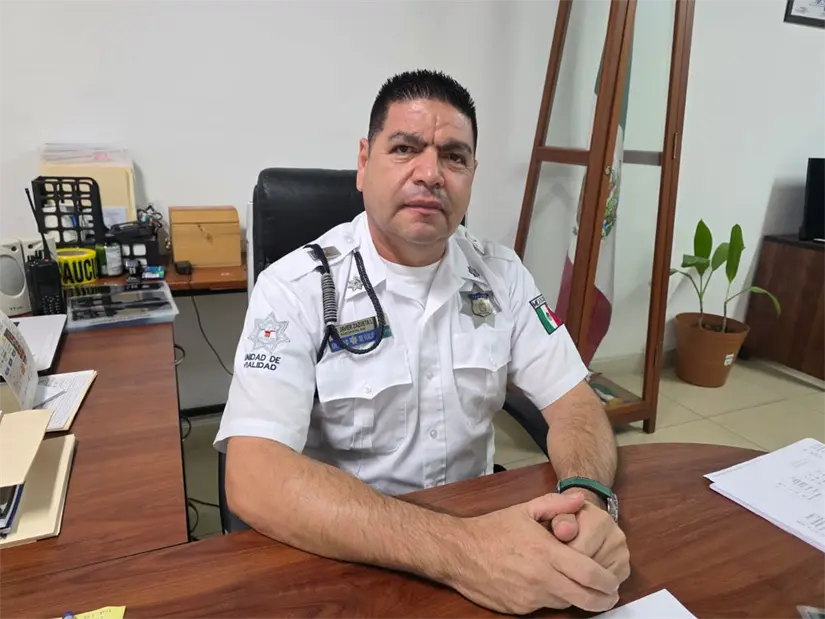 El director de Vialidad y Tránsito, Francisco Javier Zazueta Lizárraga, pidió prevenir contratiempos viales este lunes, cuando coinciden los horarios de ingreso escolar en Culiacán. El director de Vialidad y Tránsito, Francisco Javier Zazueta Lizárraga, pidió prevenir contratiempos viales este lunes, cuando coinciden los horarios de ingreso escolar en Culiacán. Foto: SSPyTM