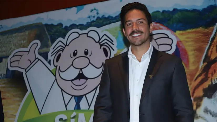¿De qué tratará la película del Dr. Simi? El CEO de Farmacias Similares ha impulsado fuertemente la marca. Foto: Cortesía